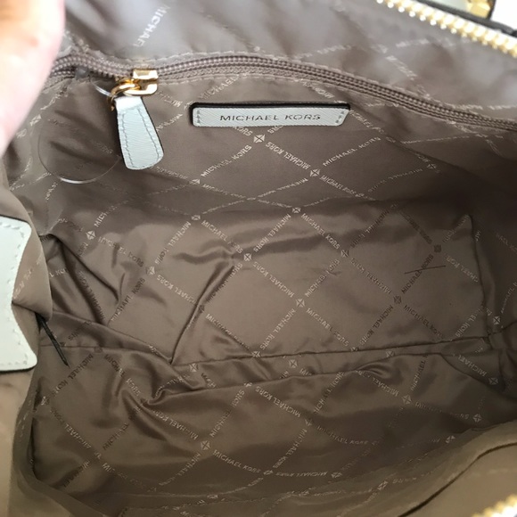 Michael Kors medium Ciara butterflies bag - Picture 6 of 7